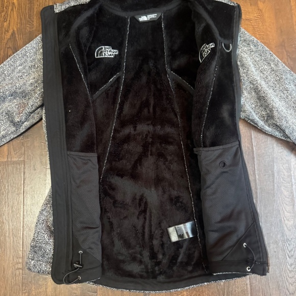 Women’s The North Face Zip Up Jacket - Picture 2 of 5